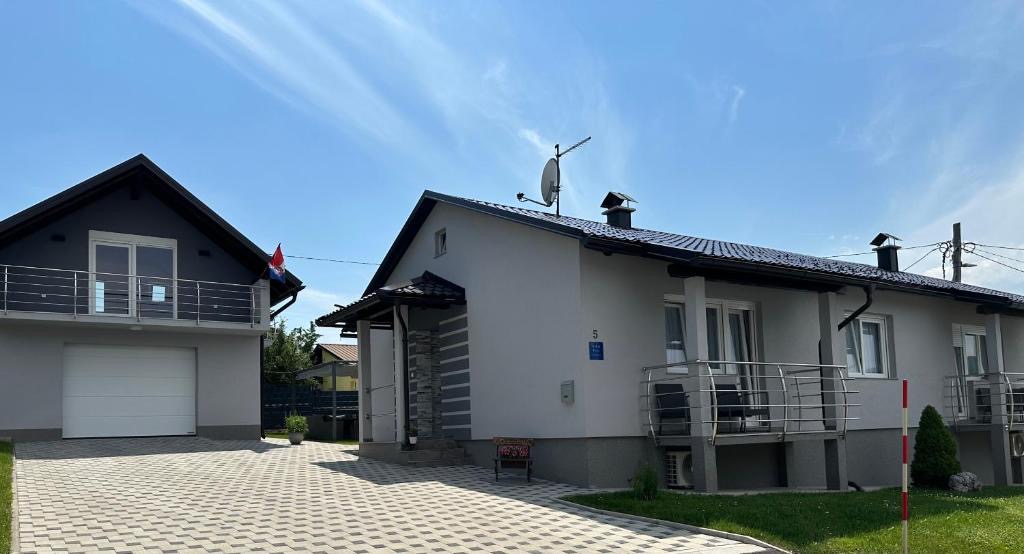 Privatni parking